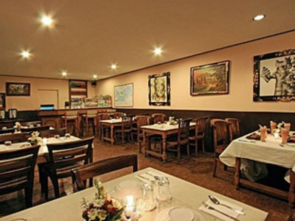 Oyo 3244 Grand Chandra Hotel Denpasar  Ngoại thất bức ảnh